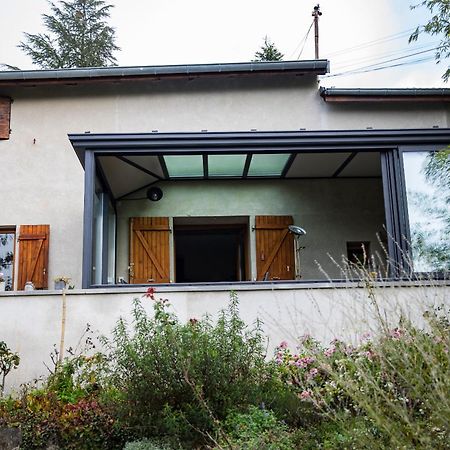 Agreable Logement Independant Avec Veranda Βιέν Εξωτερικό φωτογραφία