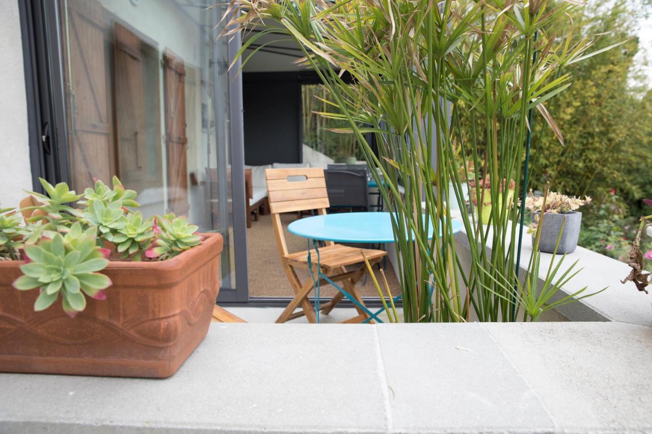Agreable Logement Independant Avec Veranda Βιέν Εξωτερικό φωτογραφία